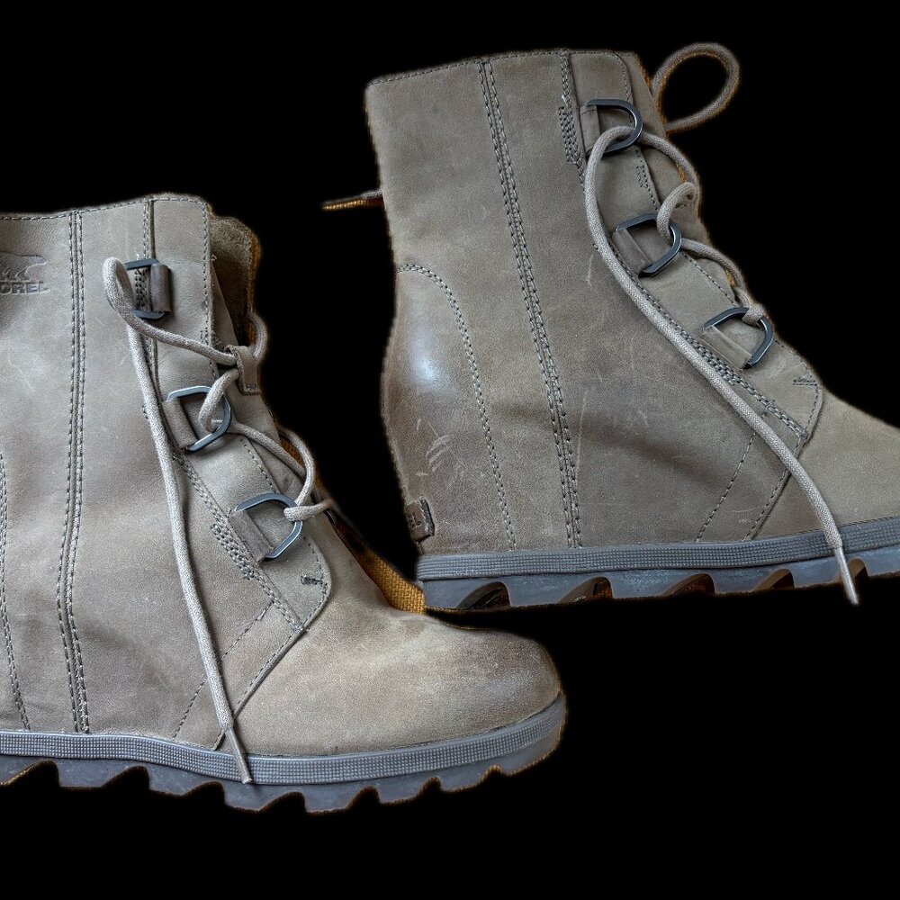Sorel Joan of Artic II Waterproof Wedge Boots (Ash Brown) Size 8.5